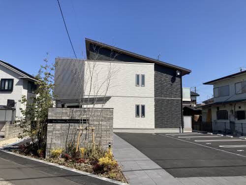 シャーメゾンエステティカ 103号室 外観