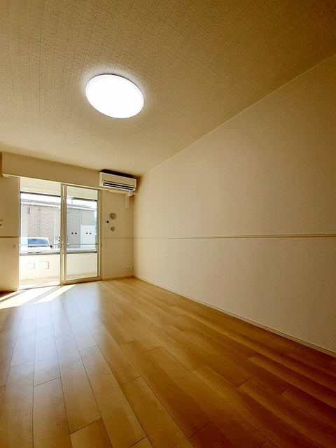 デイジー リビング