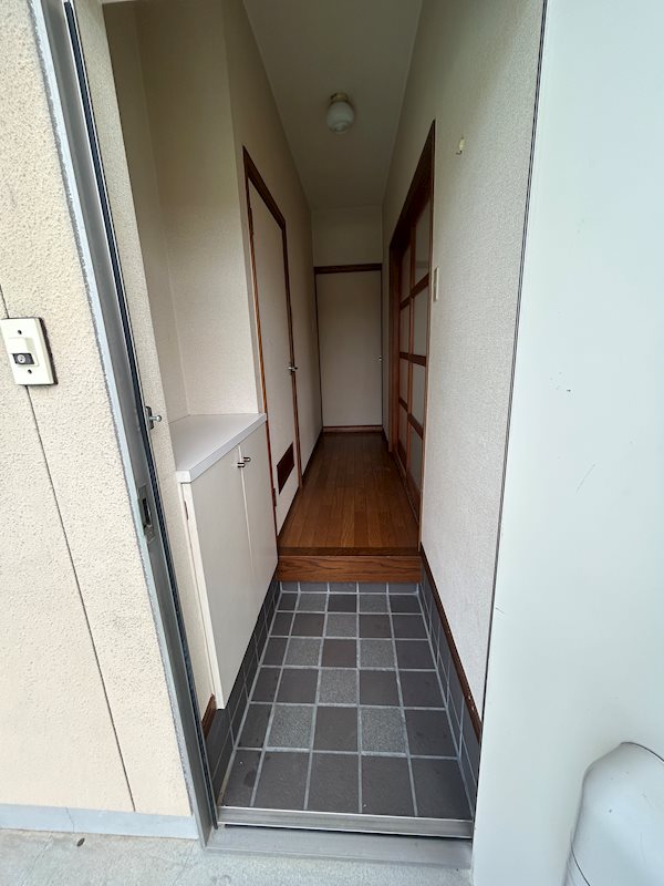 コーポ高池 玄関