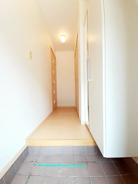 ピ－スフル　ライフ 玄関