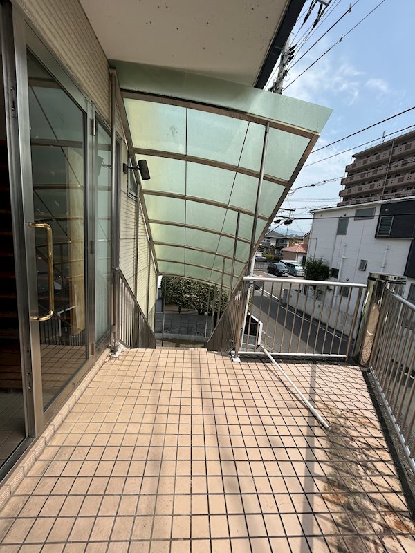 棟田テナント ベランダ
