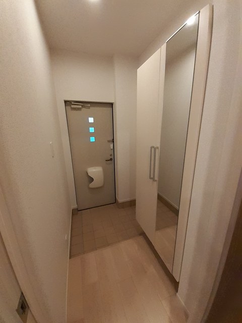 メゾンリヴィエールＯ 玄関
