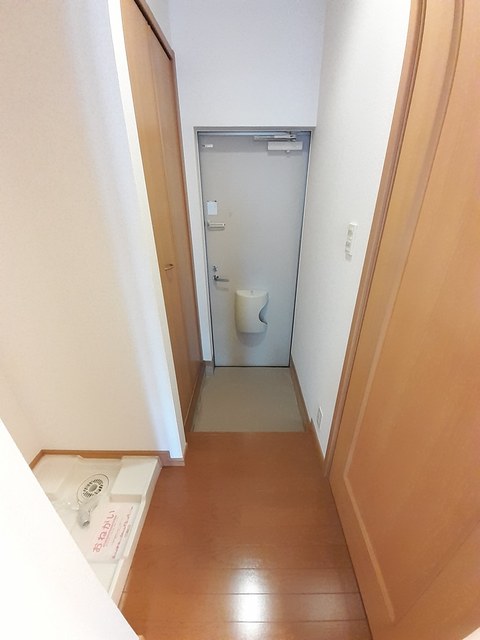 アトランティス上泉 玄関