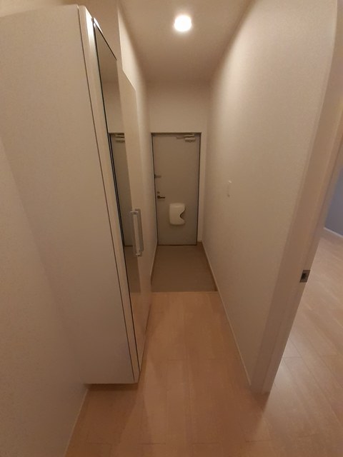フレミール　ヴァン　Ｄ 玄関