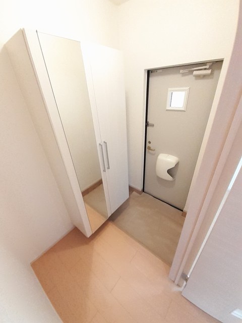 ラ　ルーチェ　Ａ 玄関