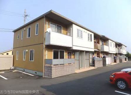 シャーメゾンサンヒルズ  B203号室 外観