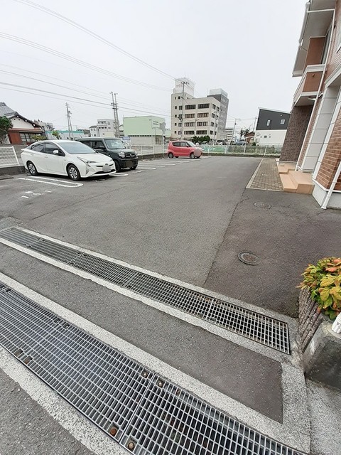 ソレイユ・アミュー北館 駐車場