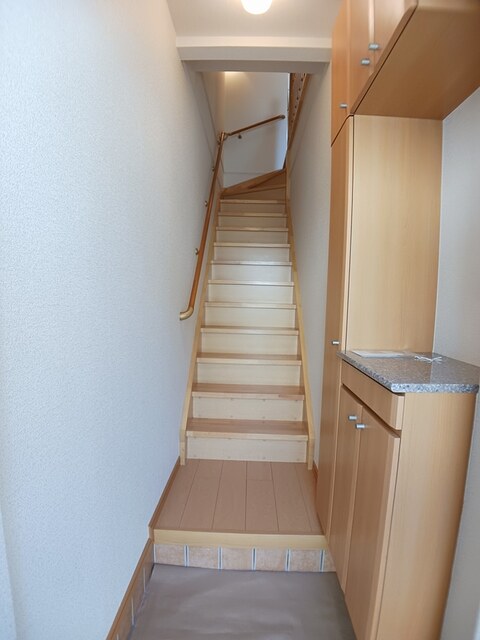 シュティル港町 玄関