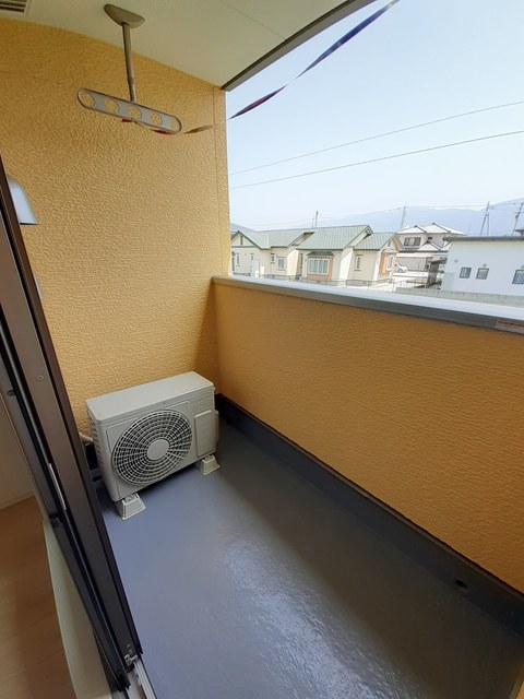 ミニョン　ノンブリル川之江Ａ ベランダ