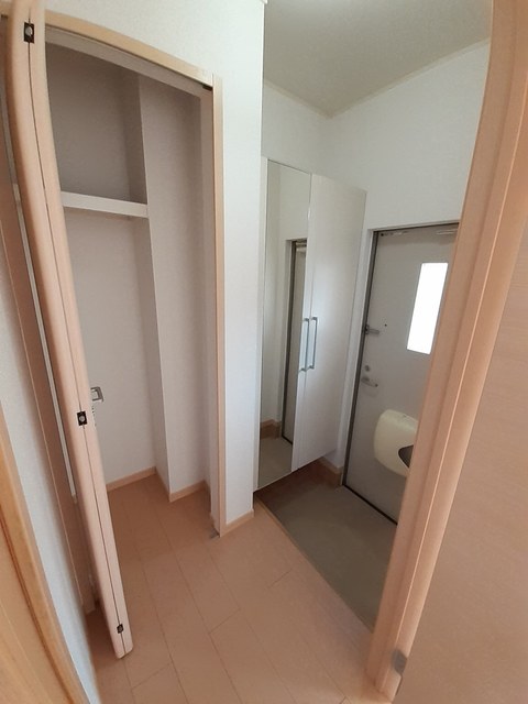 シュヴェスタ－　Ⅱ 玄関