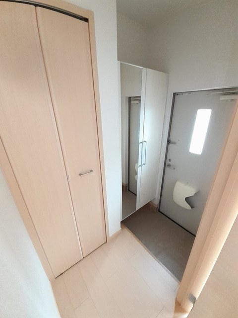シュヴェスタ－　Ⅱ 玄関