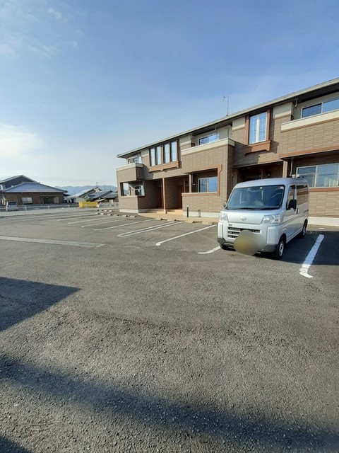 アンフィールド 駐車場
