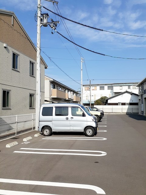 ルーベル　立花　Ⅲ 駐車場