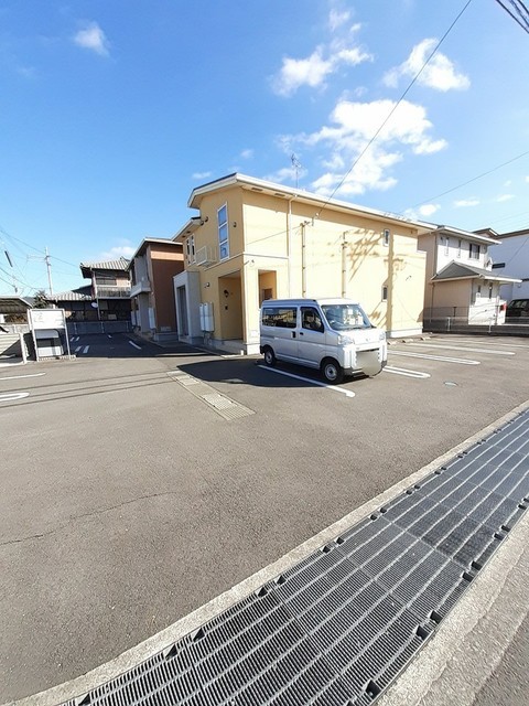 ル　ボヌール　Ｂ 駐車場