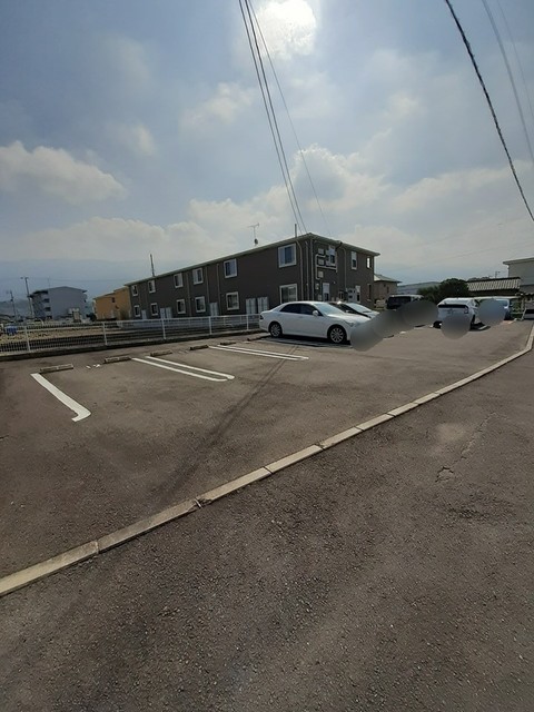 サニー・エンゼル 駐車場