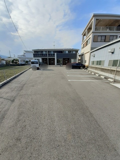 Ｈｅａｒｔ未来　寒川 駐車場