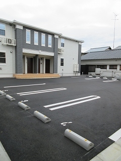 ブルー　プラージュ 駐車場