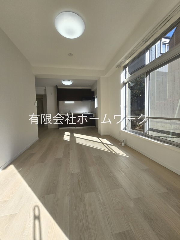 レジ東郷 リビング