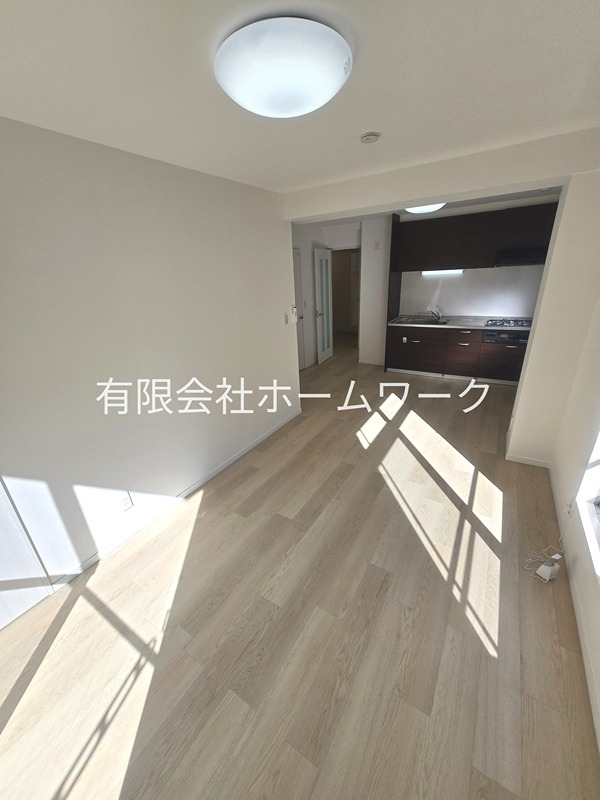 レジ東郷 リビング