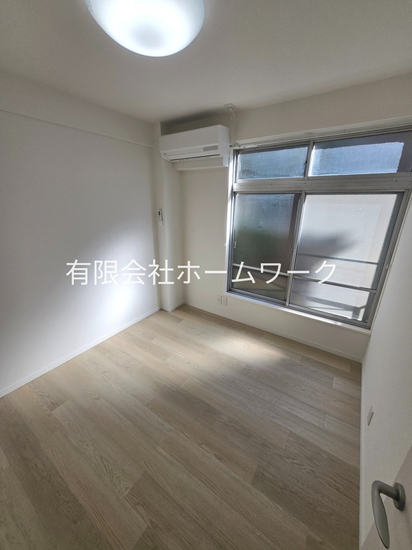 レジ東郷 ベッドルーム