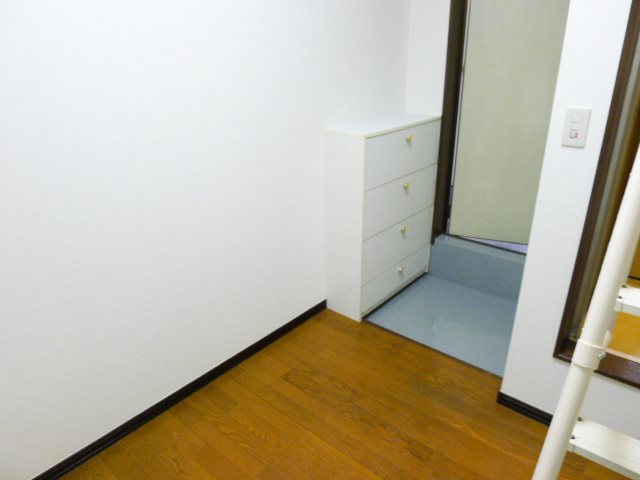日の出ハイツ 玄関