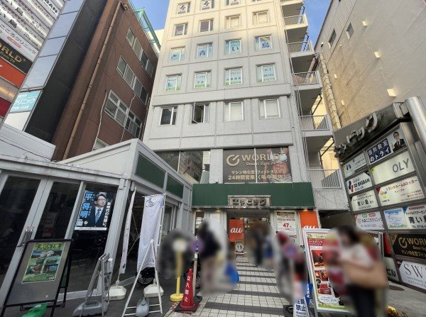 キャビックビル 玄関