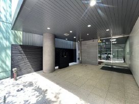 茅場町偕成ビル 玄関