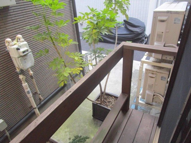 R・カワゾエ ベランダ