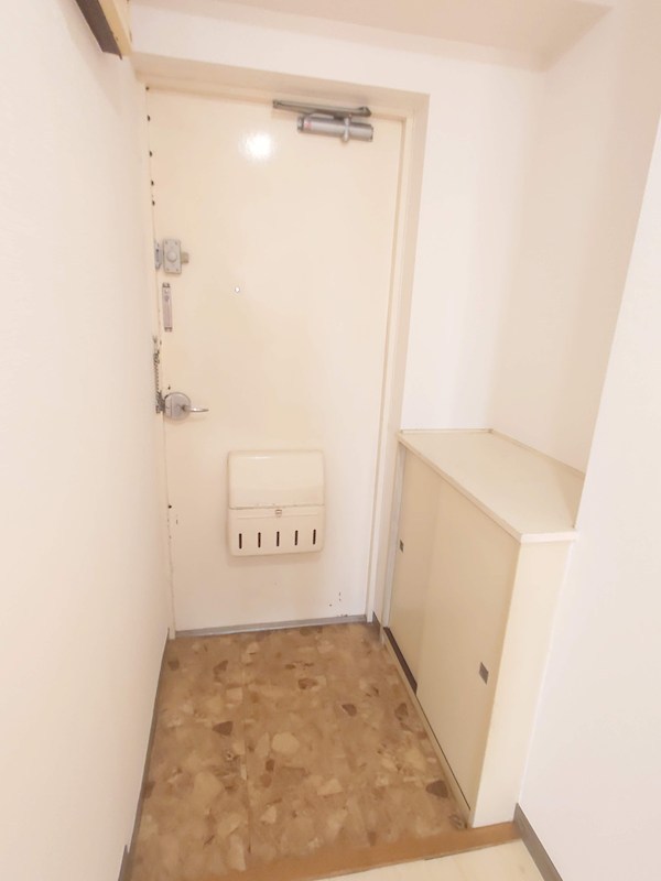 カーサ中野本町 玄関