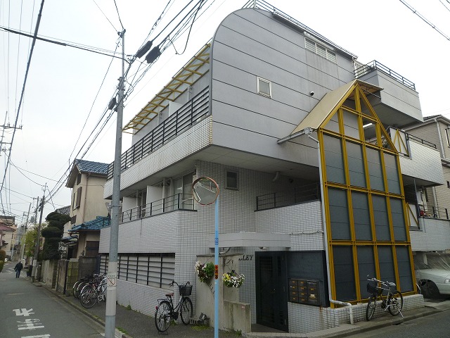 ＦＡＭＳ　ＡＬＬＥＹ 303号室 外観