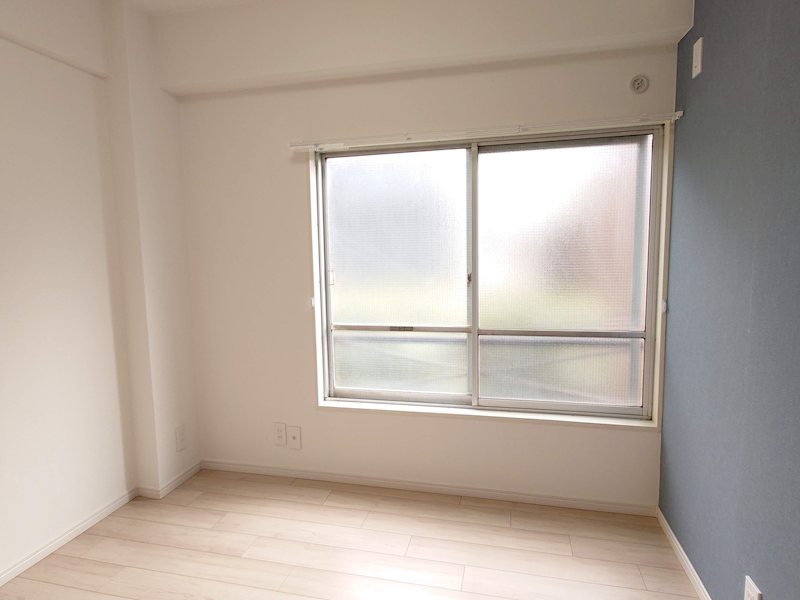 レジ東郷 ベッドルーム