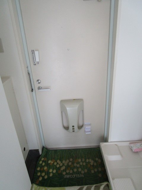 ドミールタカラ 玄関