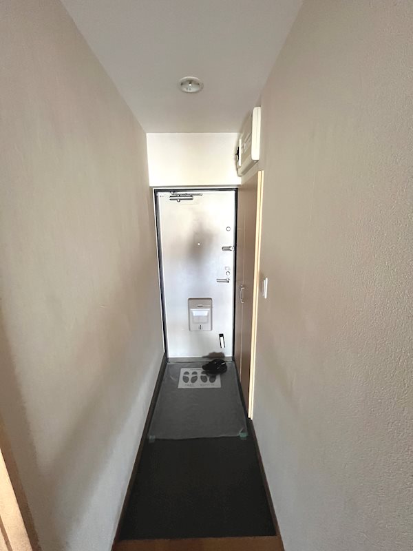 中央マンション 玄関