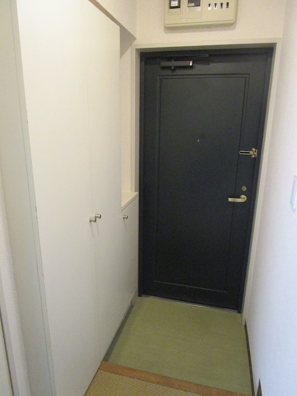 オースミビル 玄関