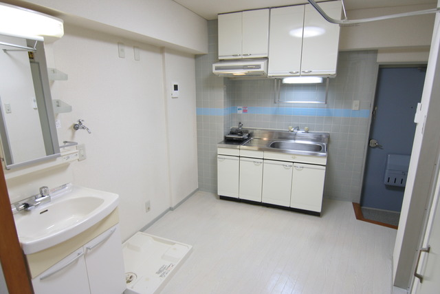 安斉ビル リビング