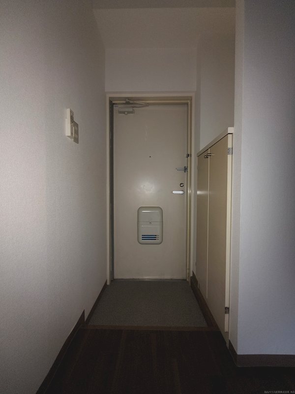 メゾンドフォルテ 玄関