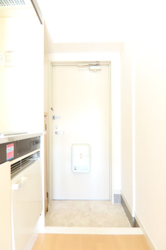 テラスフローラル 玄関