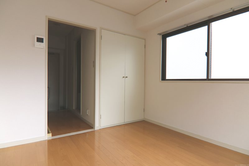 テラスフローラル ベッドルーム