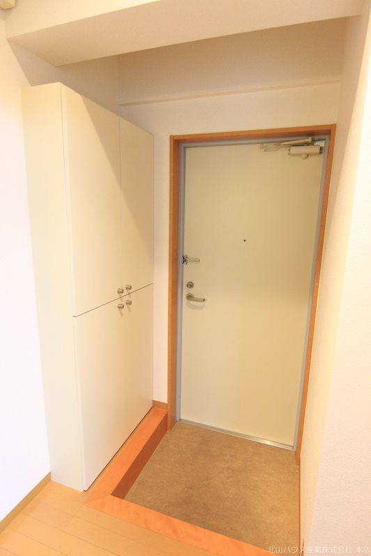 フォレストグリーンⅡ 玄関