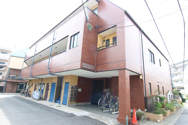 アイリス・ガーデンⅡ 303号室 外観