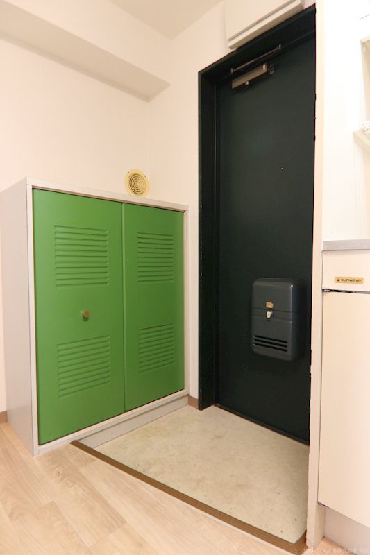 大澤フルーツビル 玄関