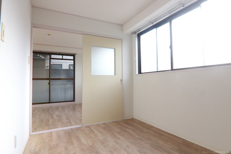 サンパレス リビング