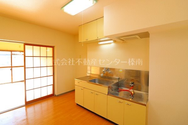 サリーナ中原 リビング