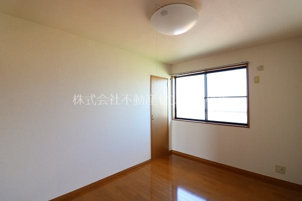 サニーフラット ベッドルーム