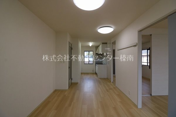 ヴィラ　オルテンシアB リビング