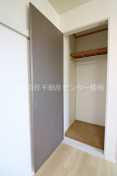 ヴィラ　オルテンシアB 収納