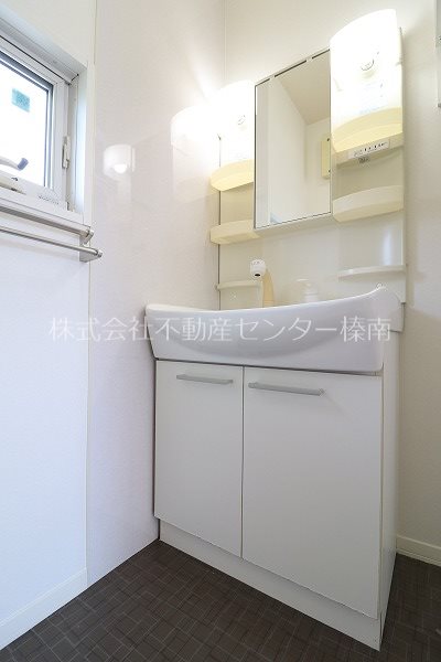 クレアーレ壱番館A 洗面所