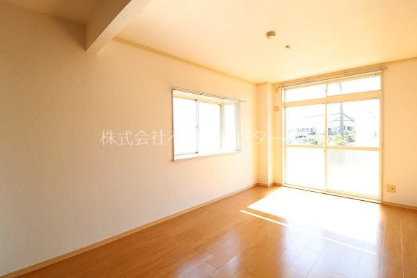 エルディムグレース リビング