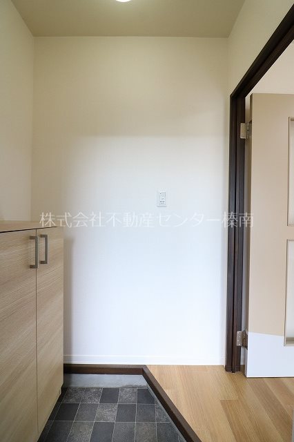 ドミールカネサカ 玄関