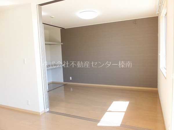ＶＩＬＬＡＧＥ秋葉　D ベッドルーム